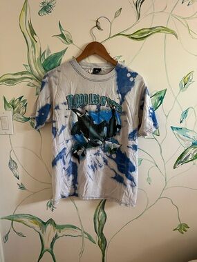 Vintage Tie-Dye Orca Graphic Tee - Blue & White Shirt